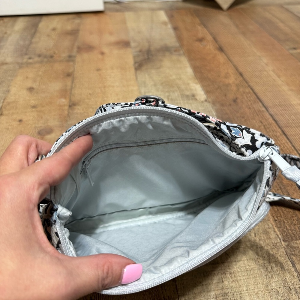 Vera Bradley Women Purse Shoulder Handbag RFID LITTLE HIPSTER LISBON MEDALLION - Picture 7 of 11